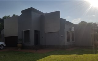 5000 m² Farm in Heatherdale