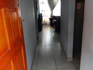 2 Bed Flat in East Lynne