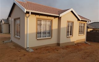 3 Bedroom House in Kagiso
