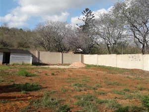 1273 m² Land available in Louis Trichardt