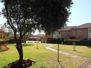 2 Bed Apartment in Hazeldean (Silverlakes Surroundings)