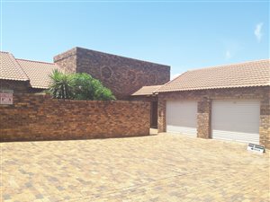 3 Bed Townhouse in Brackendowns