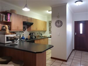 2 Bed Apartment in Dormehlsdrift