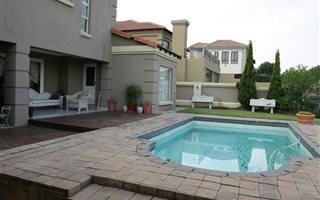 5 Bedroom House in Blue Valley Golf Estate