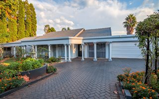 4 Bedroom House in La Montagne