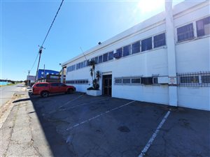 2100 m² Industrial space in Industria North