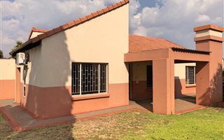 3 Bedroom Townhouse in Bergsig