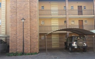 2 Bedroom Apartment in Montana Park
