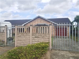 4 Bed House in Richards Bay Central