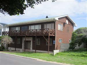 7 Bed House in Franskraal