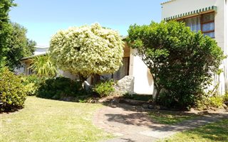 4 Bedroom House in Gonubie
