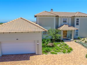 3 Bedroom House in Langebaan Country Estate