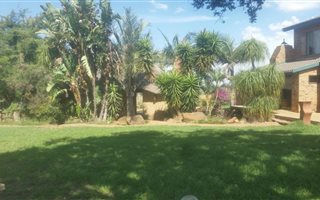 4.2 ha Farm in Zwavelpoort