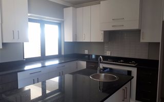 3 Bedroom House in Hillside