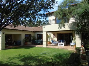 5 Bed House in Dainfern Ridge