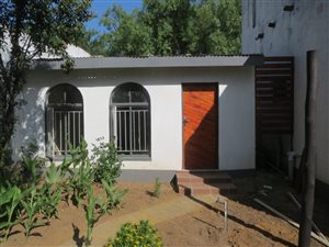 2 Bed Apartment in Walkers Fruit Farms