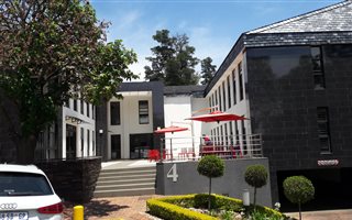 370 m² Commercial space in Hyde Park