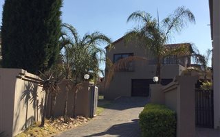 3 Bedroom House in Thatchfield