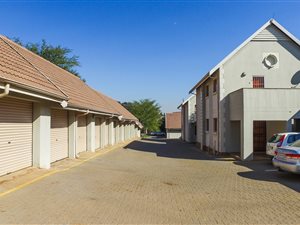 2 Bed Apartment in Olympus