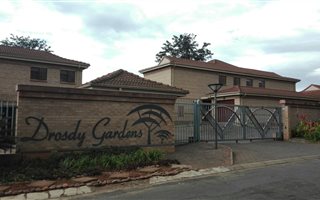 3 Bedroom Townhouse in Louis Trichardt