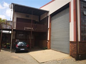 800 m² Commercial space in Driehoek