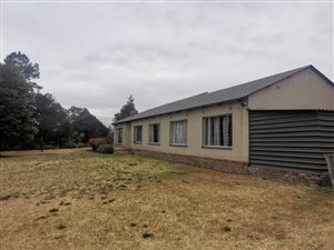 2.2 ha Smallholding in Petit