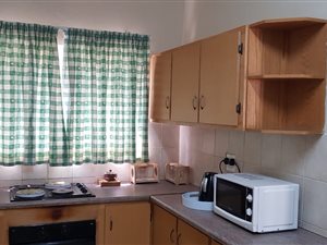 2 Bed Apartment in Daggafontein