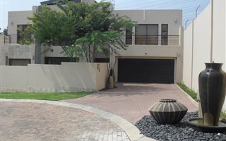4 Bedroom Cluster in Senderwood