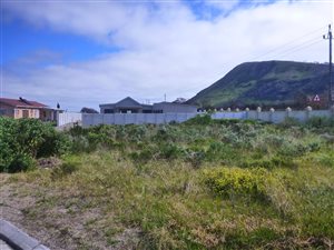 940 m² Land available in Franskraalstrand