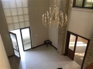 580 m² Office Space in Irene