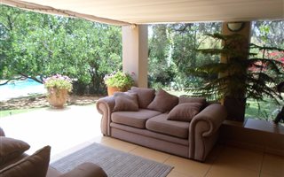 5 Bedroom House in Nooitgedacht