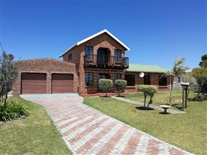 3 Bed House in Lorraine