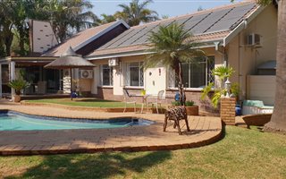 4 Bedroom House in Elma Park
