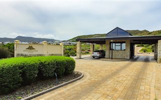 5 Bedroom House in Stone Haven Estate