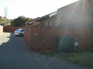3 Bed Townhouse in Kiepersol
