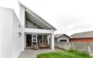 3 Bedroom Townhouse in Walmer Heights