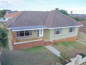 3 Bed House in Newton Park