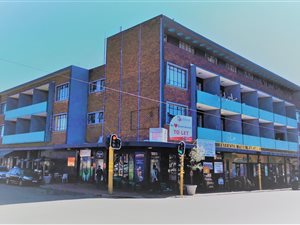100 m² Retail Space in Orange Grove