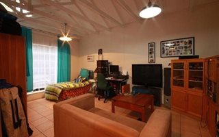 1 Bedroom Garden Cottage in Strubens Valley