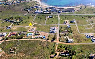 811 m² Land available in Da Gama Bay