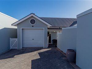 2 Bed House in Vredenburg