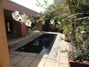 3 Bed House in Dainfern Golf Estate