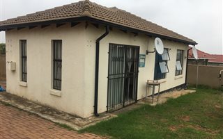 3 Bedroom House in Cosmo City