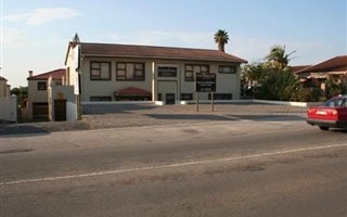 390 m² Office Space in Wavecrest
