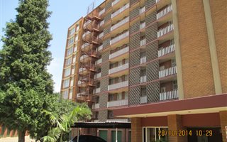 2 Bedroom Apartment in Weavind Park