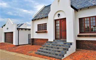 2 Bedroom House in Kyalami