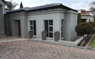 1 Bedroom Garden Cottage in Woodhill