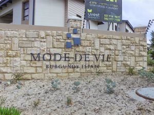 2 Bed Apartment in Burgundy Estate