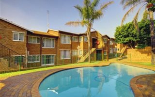 2 Bedroom Flat in Ferndale