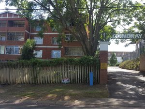 2 Bed Apartment in Scottsville